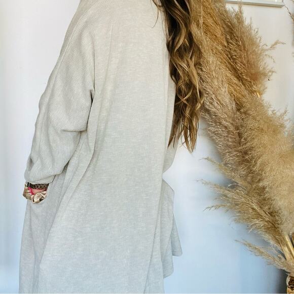 DONNI. ANTHROPOLOGIE Silvery Grey Oversized Long Open Cardi Cardigan Sweater M - Picture 2 of 8